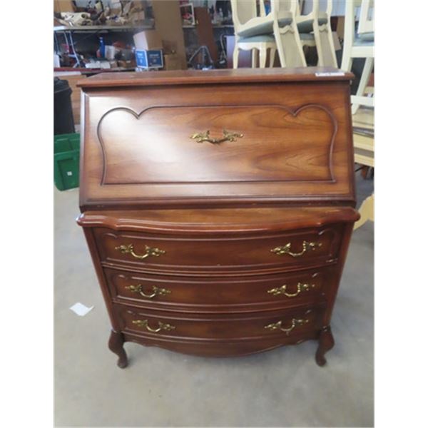 Dresser/ Writing Desk Combo 45  x 35  x 20 