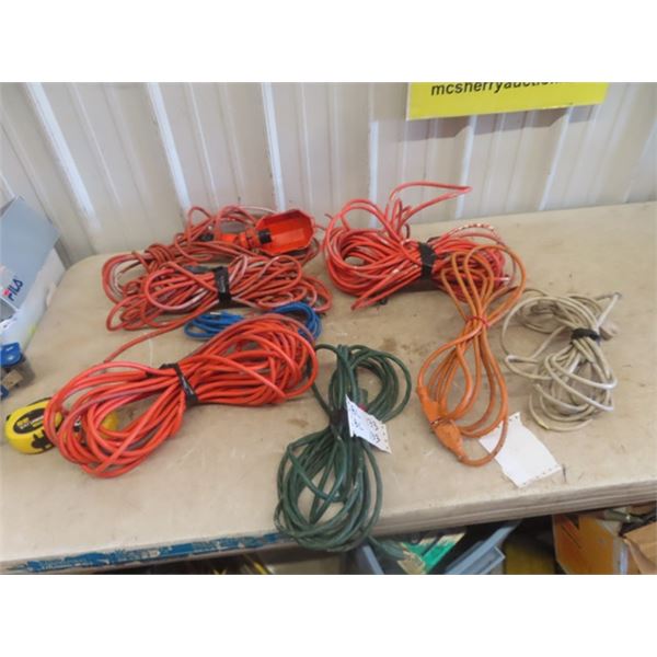 8 Extension Cords & Trouble Light
