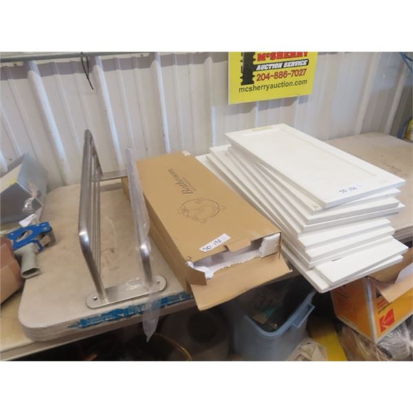 10 Cupboard Doors & 2 Bottom Racks/Shelves