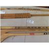 Image 3 : 5 Vintage Hockey Sticks with Autographs
