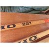 Image 5 : 8 Hockey Sticks with Autographs