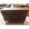 Image 1 : Dresser 32" x 47" x 16.5"