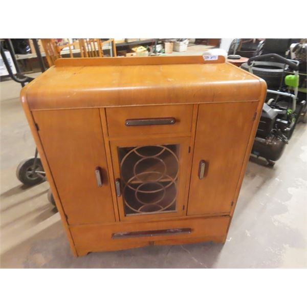 ~~idk Dining Room/Kitchen Cabinet 40" x 38" x 17"