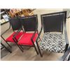 Image 3 : 6 Patio Chairs with Cushions & Table 37" x 61"