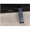 Image 2 : SAmsung 31" TV with Remote
