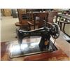 Image 3 : Singer Treadle Sewing Machine