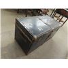 Image 2 : Trunk 19" x 36" x 18"