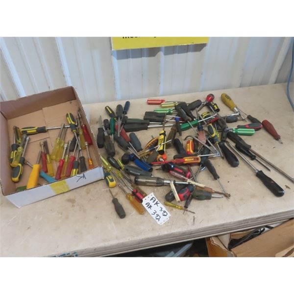 Quantity of Scewdrivers & Nut Drivers - over 110 Items