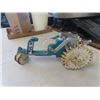 Image 2 : Walking Sprinkler Tractor - Old Metal  Sears Roe Buck