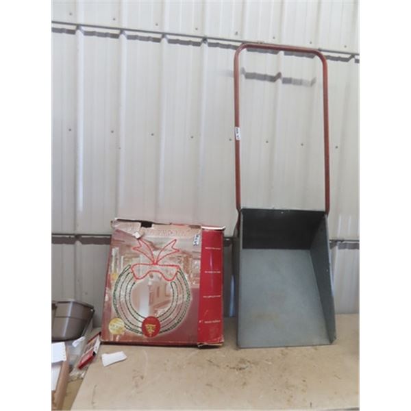 Snow Scoop Shovel & Light Up Wreath