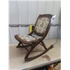 Image 3 : Folding Rocker with Tapestry