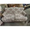 Image 4 : 3 pc Provincial Living Room Suite - Very Good Clean Condition