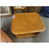 Image 3 : Oak Coffee Table 18" x 34" x 34" & 2 End Tables 19" x 27" x 22"