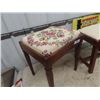 Image 2 : 2 Stools - for either Sewing or a Vanity