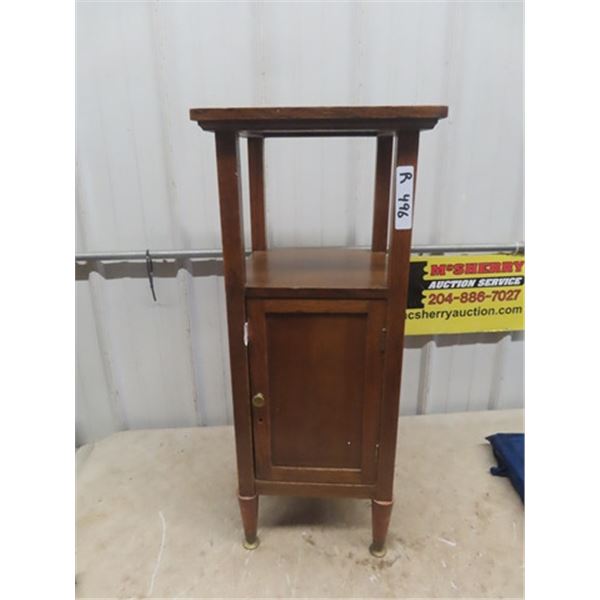 Oak Stand with Fitted Hole on Top for ?Basin? but probably ashtray - leaning towards humidore