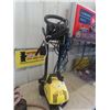 Image 2 : Karcher 390 Electric Pressure Washer - NO Wand & Submersible Pump with Hose