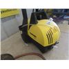 Image 3 : Karcher 390 Electric Pressure Washer - NO Wand & Submersible Pump with Hose