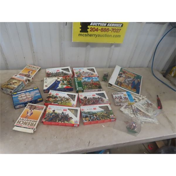 1970's Toy Soldiers & Model Kits