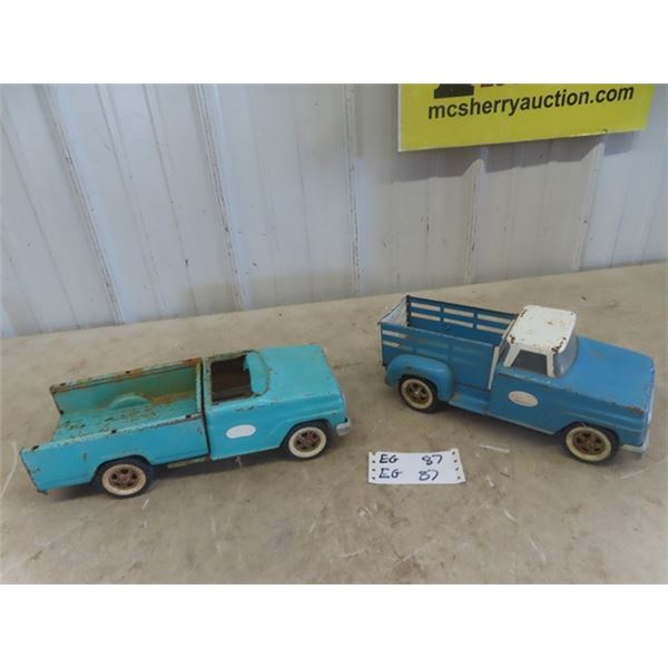 2 Metal Tonka Trucks
