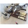 Image 3 : Roasters, Pots, WearEver Carving Set