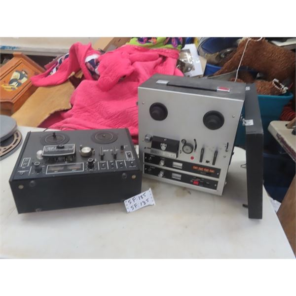 Reel to Reel Player; 1) AKAI 4000 No MK 11 1) Roberts 1725-8L3
