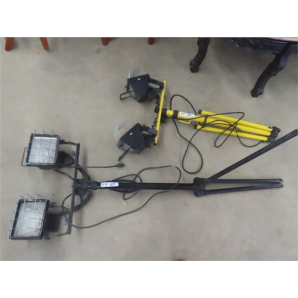2 Halogen Lights on Stands