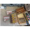 Image 3 : 2 Dremels, Wood Lathe CArving Tools, Router Bits plus more