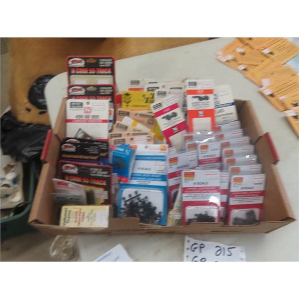 Model Train Accessories N-S Cole - 60 Pcs