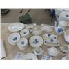 Image 4 : 180 Pc Place Setting Wedgewood Blue Rose