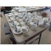 Image 8 : 180 Pc Place Setting Wedgewood Blue Rose
