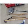 Image 3 : 7 Hand Yard Tools; Shovel, Scuffler, Hoe, Clipper, Garden Claw, Grasswhip