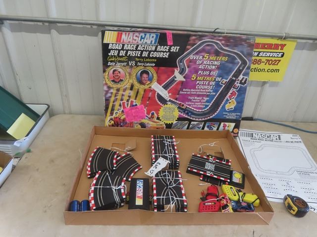 Mac Racing Action Set Nascar Road Race Action Race Set - McSherry Auction Service Ltd.