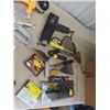 Image 2 : Power Stapler, Heat Gun, Staplers, Manual Staples Scrapers, Trowels, Caulking Guns