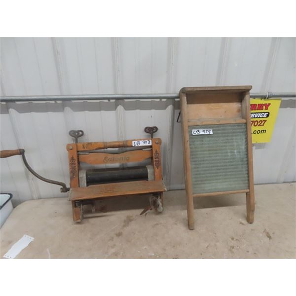 Eatonia Wringer & Washboard