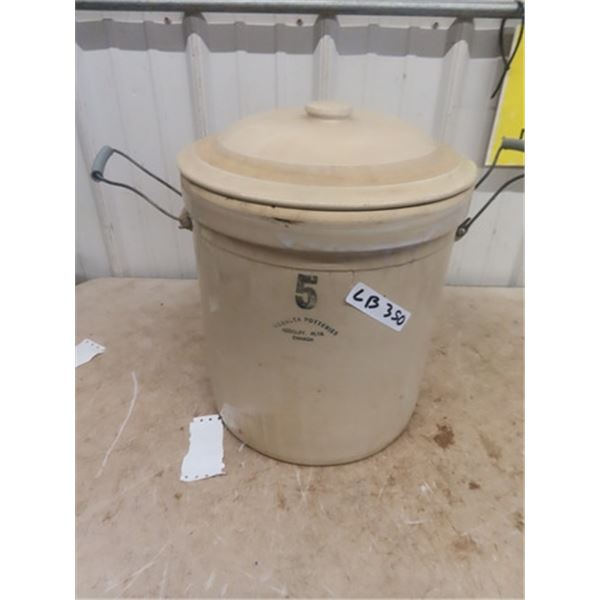 Medalta 5 Gal Crock with Lid