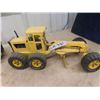 Image 2 : 3 Metal Tonka; Dump Truck, Dozer, Grader