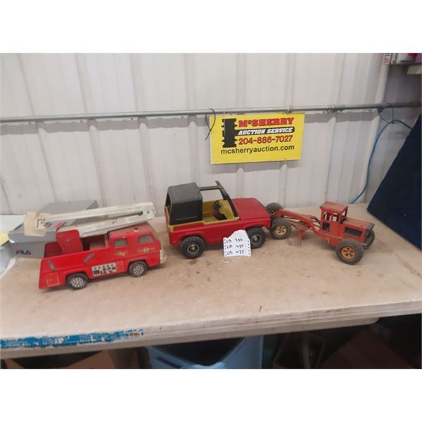 3 Metal Tonka; Grader, Jeep, Fire Ladder Truck
