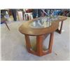 Image 3 : Kidney Bean Shaped Coffee Table 15"x50" up to 28" Wide