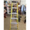 Image 3 : (2) 6' Industrial Lite Step Ladder- 1 NO Bracket