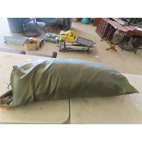 Tent - size ?  - NO Pegs