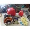 Image 1 : 2 Gas Cans, Funnels, Ropes, 12V Air Compressor, Filter Wrench