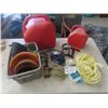 Image 5 : 2 Gas Cans, Funnels, Ropes, 12V Air Compressor, Filter Wrench