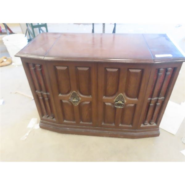 Viking Cabinet Stereo/Record Player