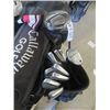Image 2 : 12 Right Handed Titleist Golf Clubs & Bags