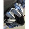 Image 3 : 12 Right Handed Titleist Golf Clubs & Bags