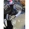 Image 4 : 12 Right Handed Titleist Golf Clubs & Bags