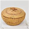 Image 3 : Hand Crafted Sweetgrass Lidded Basket