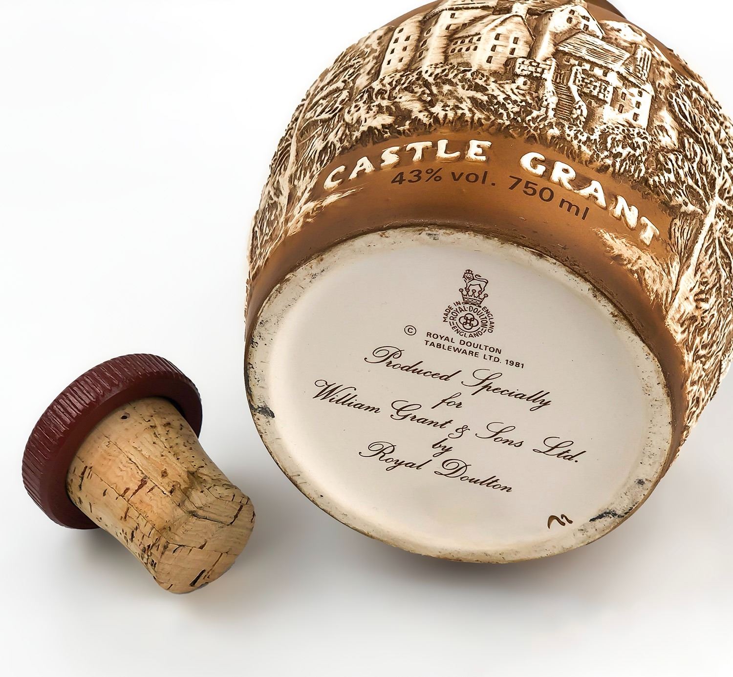 ROYAL DOULTON GRANT’S SCOTCH WHISKEY DECANTER