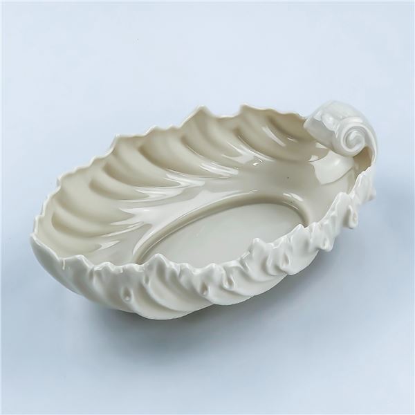 LENOX WHITE PORCELAIN SHELL LEAF NUT/CANDY DISH