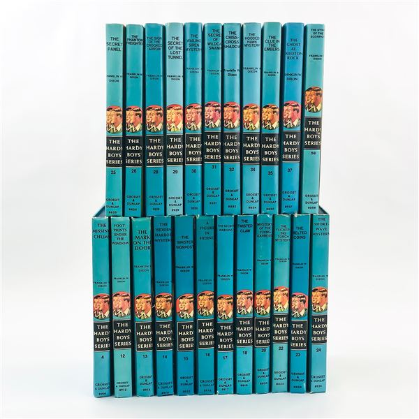 23 THE HARDY BOYS BOOKS - FRANKLIN W. DIXON
